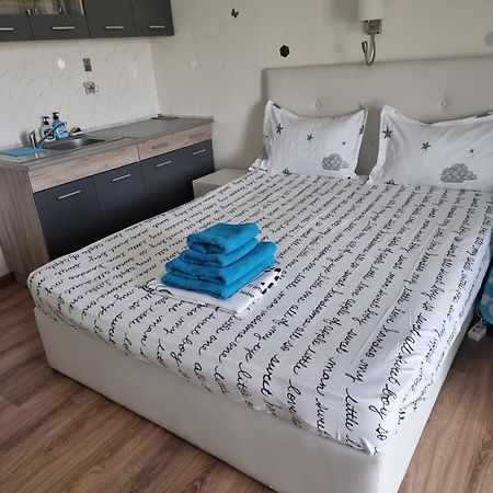 Blaxy Resort Stefi Cu Acces La Piscine Gratuit Douăzeci şi Trei August エクステリア 写真
