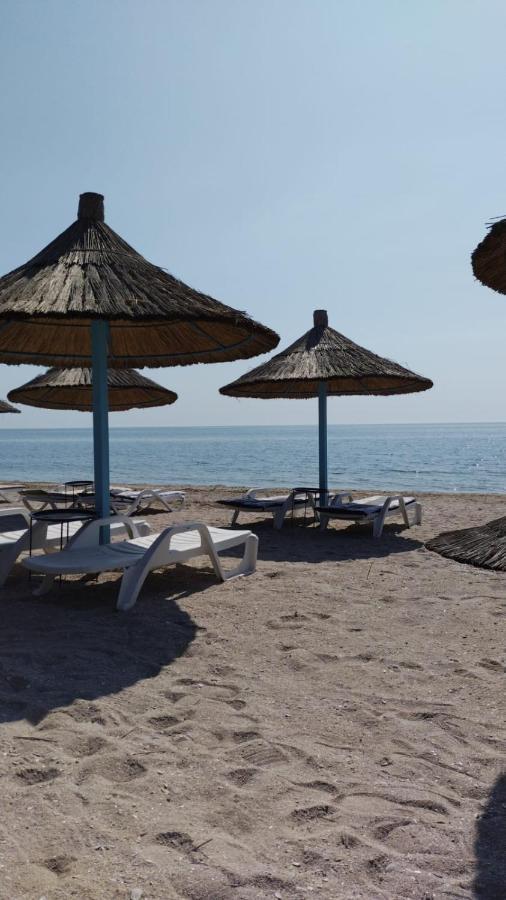 Blaxy Resort Stefi Cu Acces La Piscine Gratuit Douăzeci şi Trei August エクステリア 写真