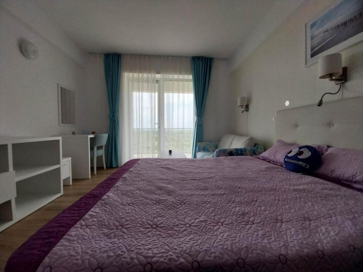 Blaxy Resort Stefi Cu Acces La Piscine Gratuit Douăzeci şi Trei August エクステリア 写真
