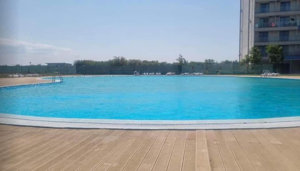Blaxy Resort Stefi Cu Acces La Piscine Gratuit Douăzeci şi Trei August エクステリア 写真